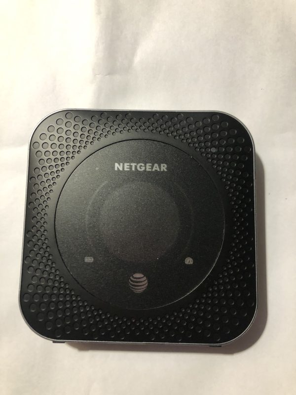 Гігабітний LTE мобільний маршрутизатор NetGear Nighthawk M1 (MR1100) - Зображення 2